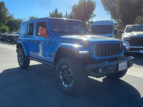 Used 2024 Jeep Wrangler Unlimited Rubicon 4xe AWD/4WD image 3
