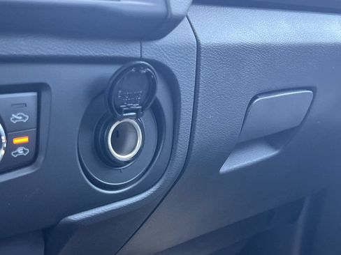 New 2026 Nissan Frontier SV w/ All-Weather Content Package AWD/4WD image 8