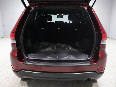Certified 2022 Jeep Grand Cherokee Laredo X AWD/4WD image 21