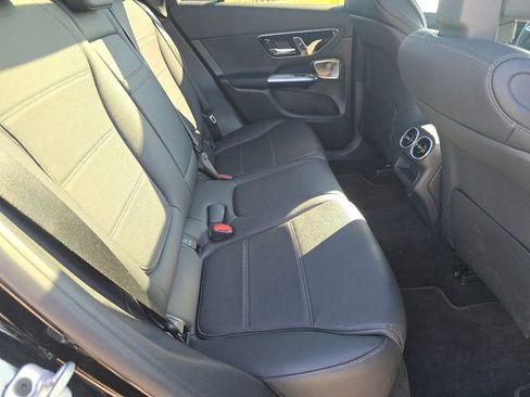 Used 2026 Mercedes-Benz GLC 300 4MATIC image 22