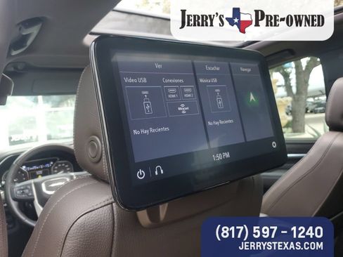 Used 2021 GMC Yukon Denali w/ Denali Premium Package AWD/4WD image 13