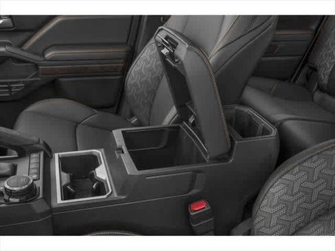 Used 2024 Toyota Tacoma Limited w/ Limited Package (LT) AWD/4WD image 10