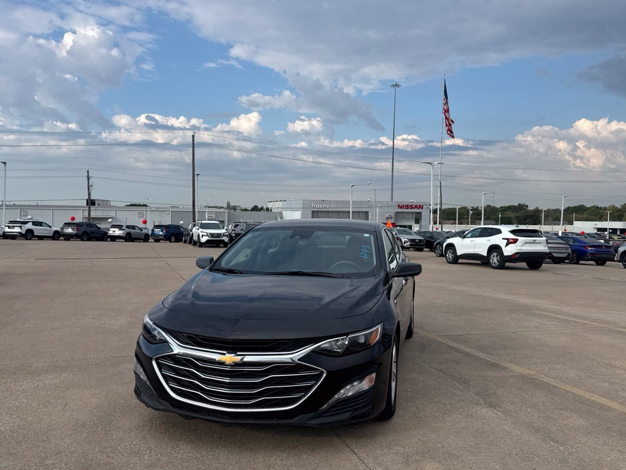 Used 2025 Chevrolet Malibu LT FWD image 7
