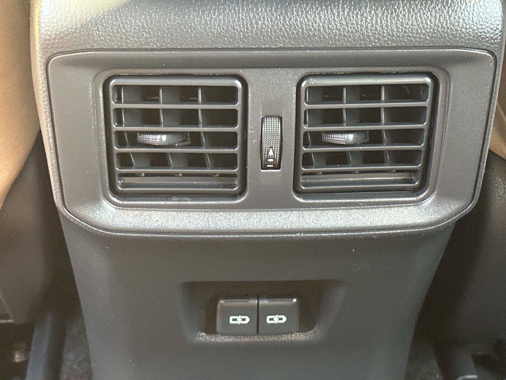 Used 2025 Toyota RAV4 XLE w/ Convenience Package FWD image 18