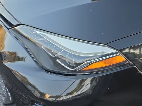 Used 2018 Toyota Corolla SE image 9