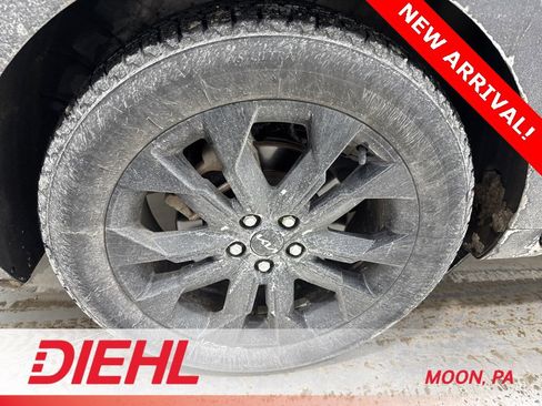 Used 2024 Kia Carnival SX Prestige image 8