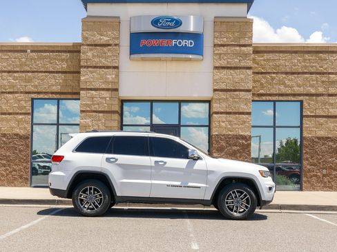 Used 2022 Jeep Grand Cherokee Limited AWD/4WD image 5