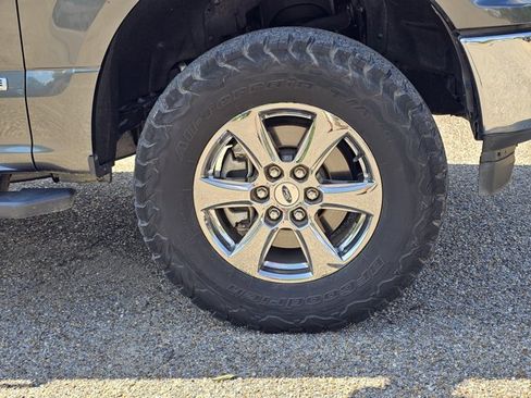 Used 2020 Ford F150 XLT w/ Equipment Group 302A Luxury AWD/4WD image 12