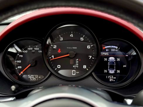 Used 2017 Porsche 718 Boxster image 19