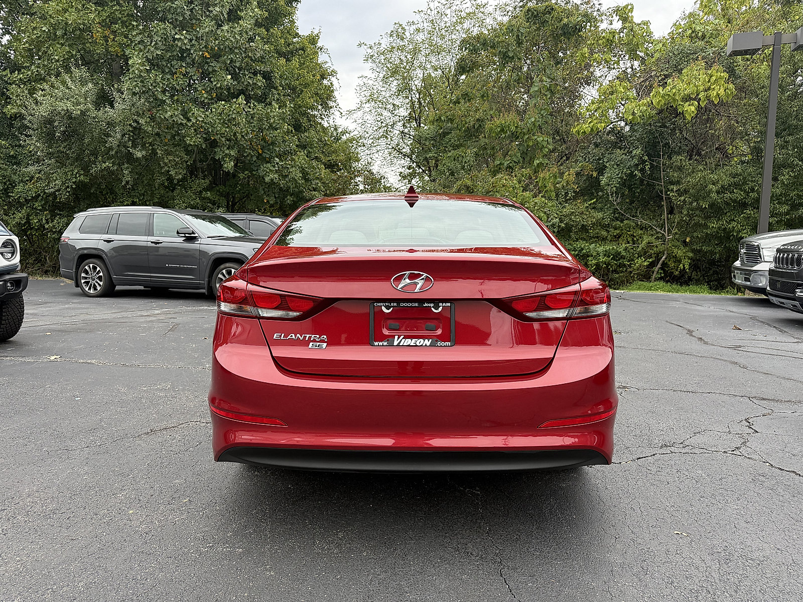 Used 2017 Hyundai Elantra SE FWD image 5