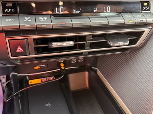 Used 2025 Toyota Camry SE image 20