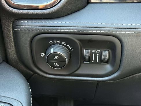 New 2026 RAM 2500 Limited AWD/4WD image 29