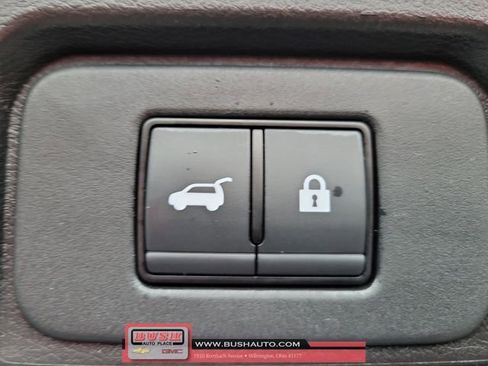 Used 2024 Nissan Rogue SV image 10