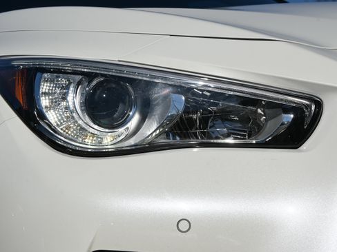 Used 2023 INFINITI Q50 Sensory image 11