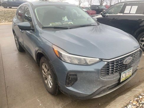 Used 2023 Ford Escape Active w/ Tech Pack #2 image 2