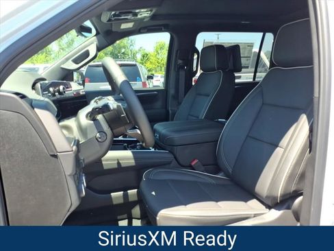 New 2026 Chevrolet Suburban Premier AWD/4WD image 16