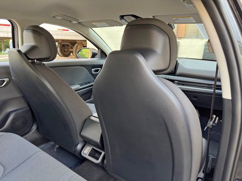 Used 2025 Kia K4 FWD image 33