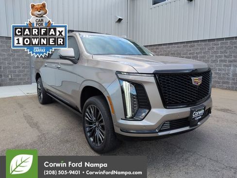 Used 2025 Cadillac Escalade ESV Sport Platinum w/ LPO, Floor Liner Package AWD/4WD image 1