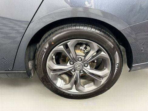 Used 2023 Honda Accord EX image 11