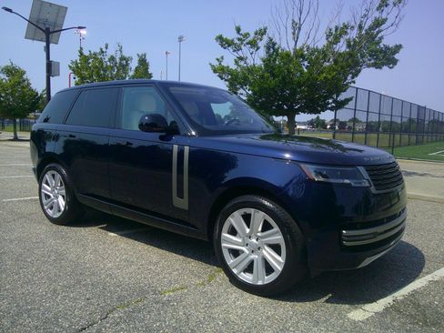 Used 2023 Land Rover Range Rover SE AWD/4WD image 13