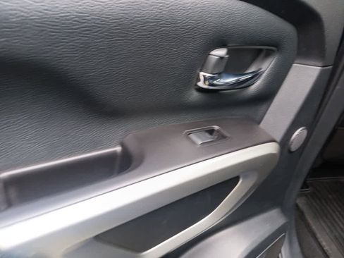 Used 2019 Nissan Titan PRO-4X w/ Pro-4x Convenience Package image 20