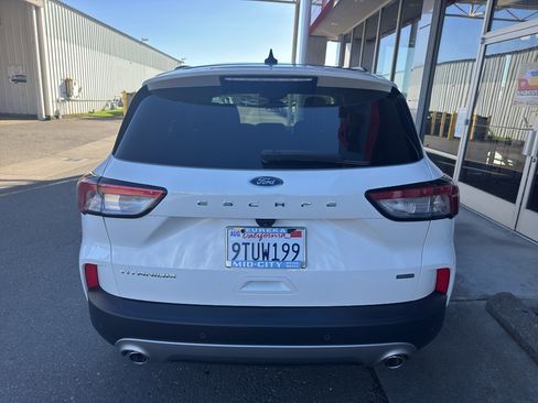 Used 2021 Ford Escape Titanium w/ Titanium Elite Package image 21