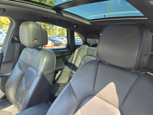 Used 2024 Porsche Macan image 51