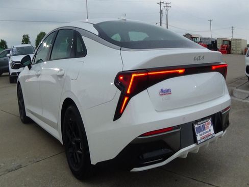 Used 2025 Kia K5 LXS FWD image 8