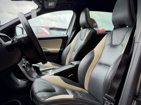Used 2013 Volvo XC60 T6 AWD/4WD image 8