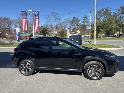 Used 2024 Subaru Crosstrek 2.0i Premium image 5