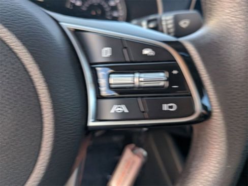 Used 2024 Kia Forte LXS image 22