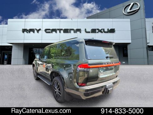 Certified 2024 Lexus GX 550 w/ Accessory Package (Z1) AWD/4WD image 4