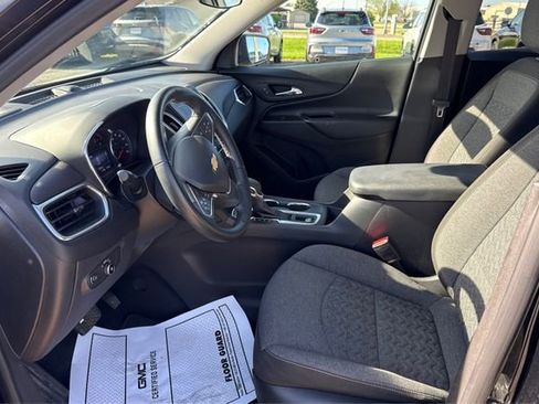 Used 2023 Chevrolet Equinox LT w/ Driver Convenience Package FWD image 9