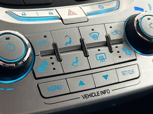 Used 2010 Chevrolet Equinox LTZ AWD/4WD image 18