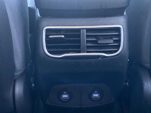 Used 2023 Hyundai Santa Fe SEL image 35