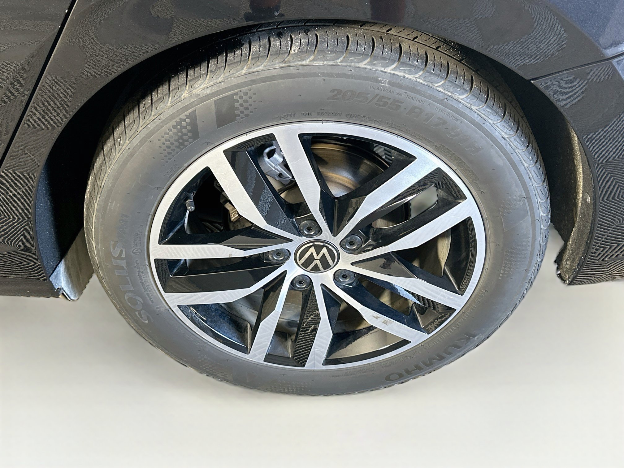 Used 2025 Volkswagen Jetta SE FWD image 11