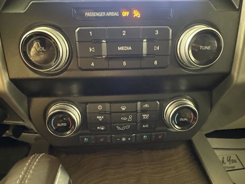 Used 2020 Ford F150 Limited w/ Trailer Tow Package AWD/4WD image 20