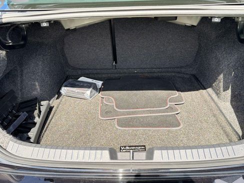 Certified 2021 Volkswagen Jetta GLI Autobahn image 28