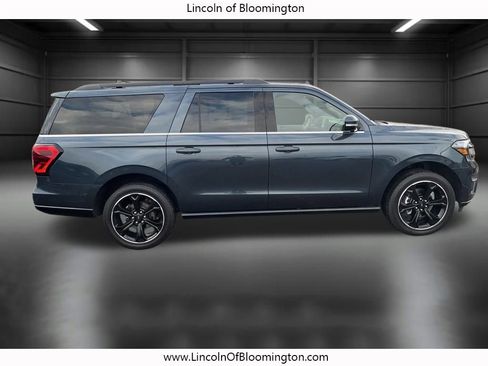 Used 2022 Ford Expedition Max Limited image 8
