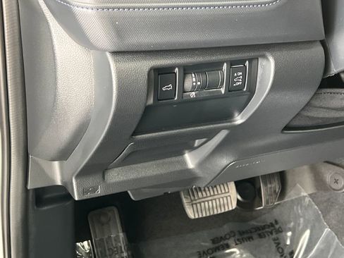 Certified 2025 Subaru Forester Premium AWD/4WD image 30