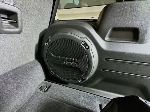 Used 2021 Jeep Wrangler Unlimited Sahara image 32