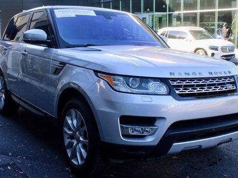 Used 2016 Land Rover Range Rover Sport HSE image 3