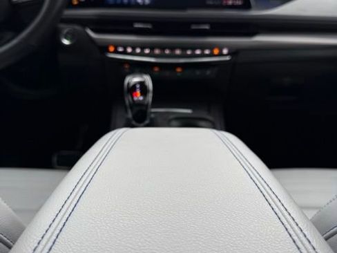 Used 2024 Cadillac XT4 Sport image 29