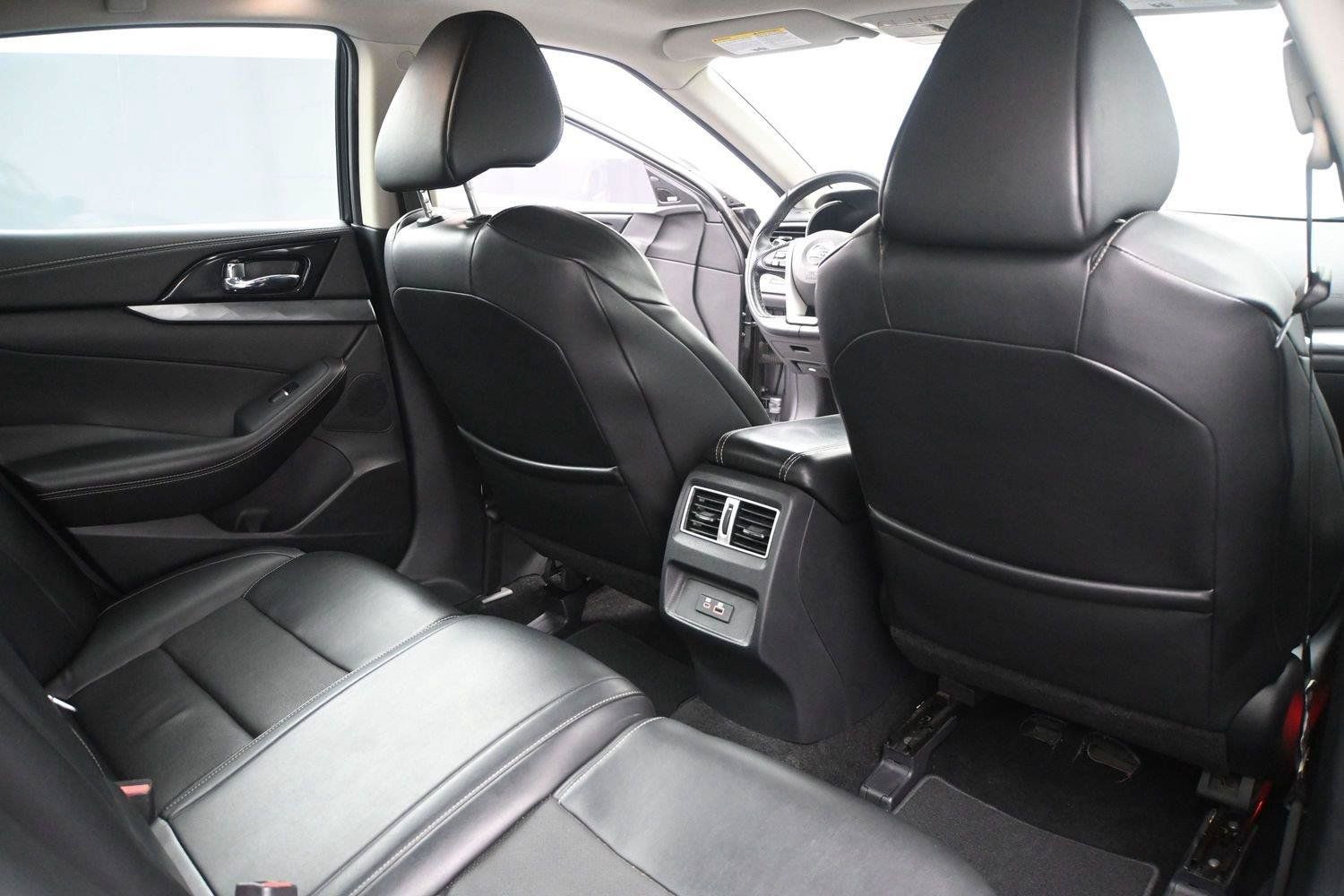 Used 2019 Nissan Maxima 3.5 SL w/ Floor Mat Group FWD image 18