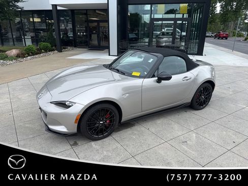 Certified 2023 MAZDA MX-5 Miata Club w/ Brembo/BBS Recaro Package RWD image 2
