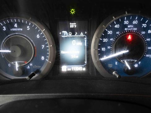 Used 2017 Toyota Sienna XLE Premium FWD image 16