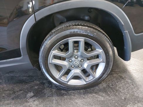 Used 2023 Honda Passport EX-L image 34