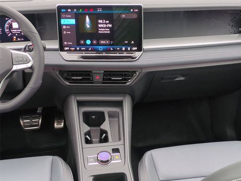 New 2026 Volkswagen Tiguan SE R-Line AWD/4WD image 14