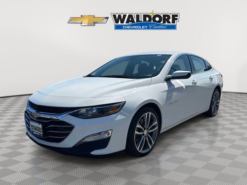 Used 2023 Chevrolet Malibu LT FWD image 3