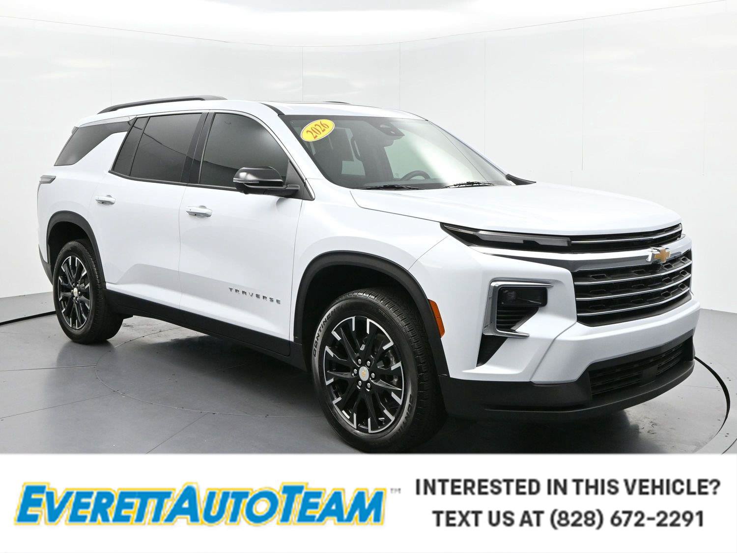 Used 2026 Chevrolet Traverse LT w/ Sun and Wheel Package FWD image 1